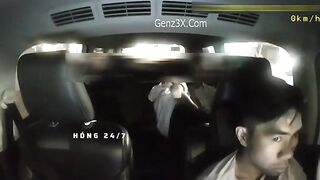 Clip Sex Cặp Đôi Ăn Kem Trên Xe Taxi