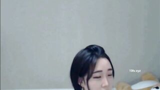 em hot girl mình dây livestream khoe hàng 20 phút nhìn nứng thật sự