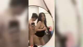 Clip: Sướng tê cu vì được chịch em gái đẹp. Mối tình vụng trộm với em gái đẹp