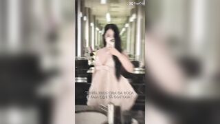 Fake em Xuân Mai chụp hình khoe vú mới lớn
