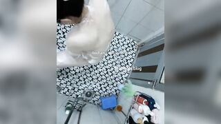 Tắm 76