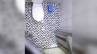 Tắm 77