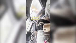 MBBG Ngọc Lan địt phi công trên oto