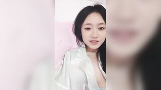 Clip: Rảnh rỗi là em xinh Chat Sex. Nữ sinh dâm livestream thủ dâm sôi động.