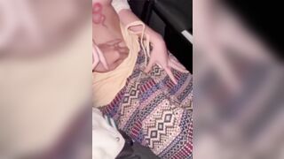 em ny cứ bú cu như này thì lái xe làm sao được