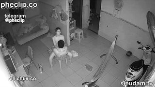 Hack Camera Vợ Dỗ Con Ngủ Rồi Bú Cu Chịch Nhau Với Chồng Sex Việt