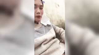 Em là con chó cái dâm đãng, lúc nào cũng thèm cặc hết ấy