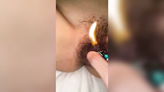 Bdsm đốt lông lồn em người iu dâm đãng