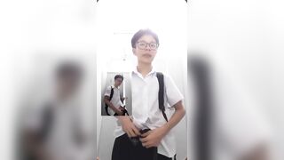 Mấy đứa học sinh to vãi