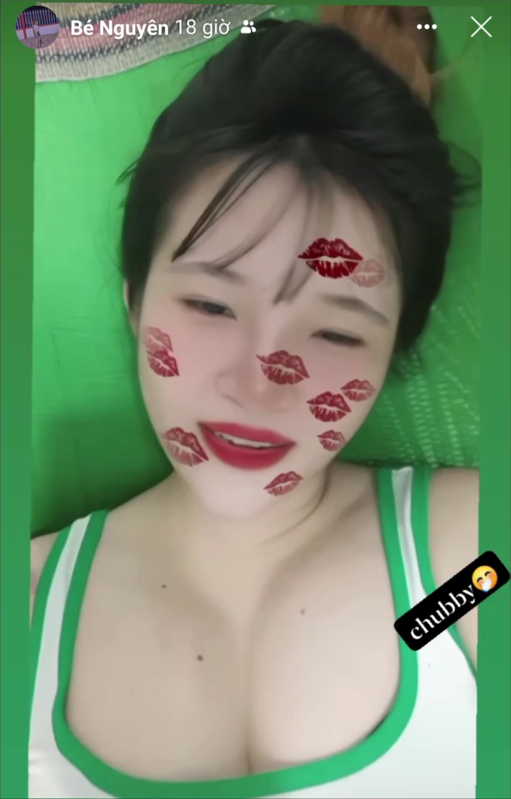 Bé Nguyên bỏ chồng theo trai