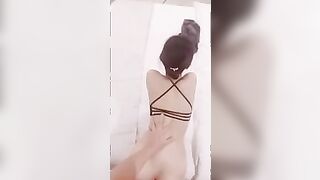 Con em gái mới lớn non mơn mởn, đky kênh ib tui cho xem cơ thể nhó