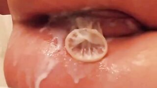 E gái say rượu bị mấy th bạn bắn ngập đít và lồn