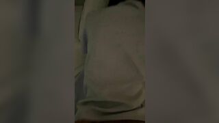 Nữ sinh đeo kính bị doggy lên đỉnh