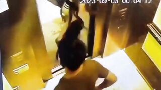 Vài đoạn clip ngắn xuất tinh lên người lạ