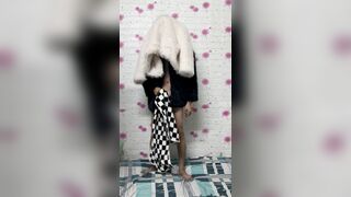 Sục với áo lông
