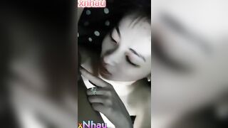 Em gái vừa dọn wc vừa đá bi mút cà
