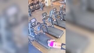 Chạy tụt quần là có thật