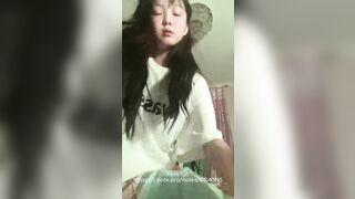Nõn nà luôn, xinh như thiên thần mà mỗi tội hơi dâm à