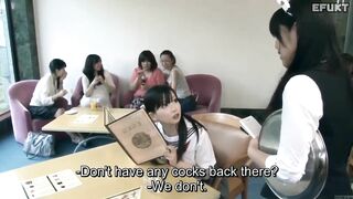 Nữ sinh nhật public làm phiền người lạ