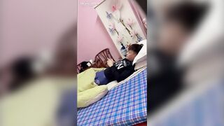 Thương Đen mân mê con cặc cậu trai trẻ mới quen