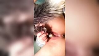 Thủ dâm chảy nước lồn cùng với chiếc đuôi cáo
