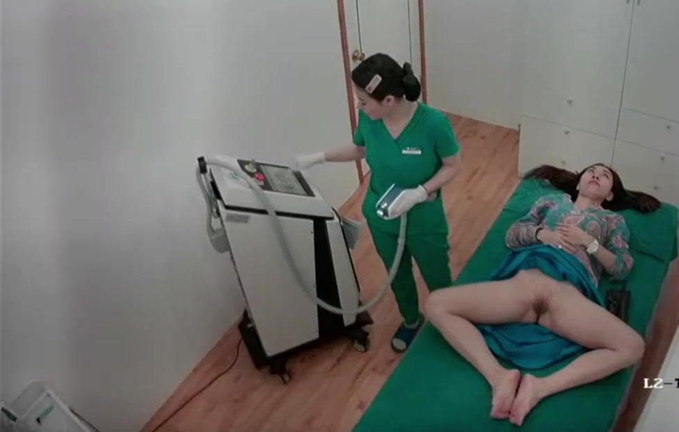 Chi gái cdi spa triệt lông