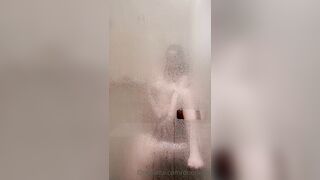 mờ mờ hư ảo, mờ mờ tắm chung....!