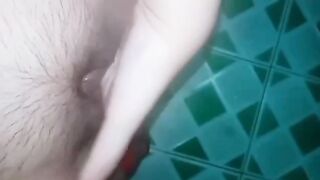 Em gái thủ dâm trong nhà tắm, đky kênh ib tui cho xem cơ thể nhó 2