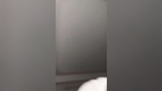 Em gái nghiệm bú chim