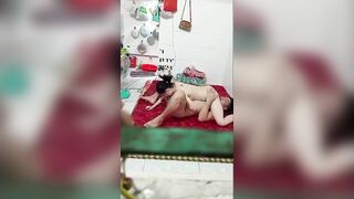 Quay lén anh chị hàng xóm chịch 69