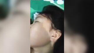 phá trinh em học sinh lớp 10 khi bố mẹ đi vắng
