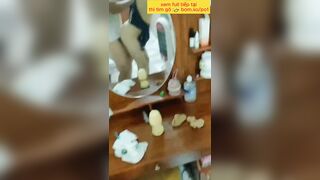 ôm con em gái rồi địt trước gương