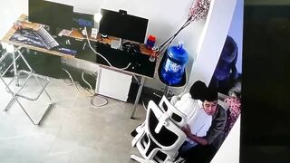 Vụ chồng ngoại tình vs em nhân viên non tơ đang hot tiktok