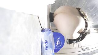 chinese girls go to toilet.527