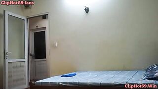 Chồng ơi e đang tăng ca nhé a và con ăn cơm chước đi
