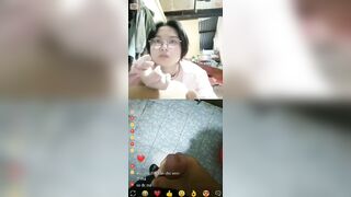 gái thủ dâm cực phê
