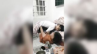 3 chàng nhậu xỉn, sẵn tiện sẽ gay 1 bữa cho mấy em gái ngồi xem 2