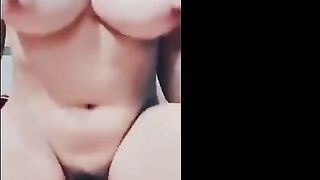 Cô bạn học cũ mỗi tình ngày xưa sao bao năm gặp lại