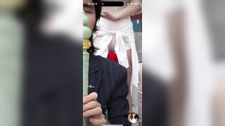 Lườm bói trong livestream