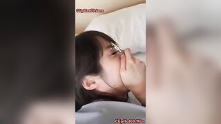 Giá mà e bỏ tay tre mặt thì hay biết trừng nào