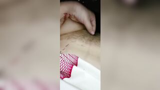 8/3 em gái *** thủ dâm móc lồn nhưng còn ngại