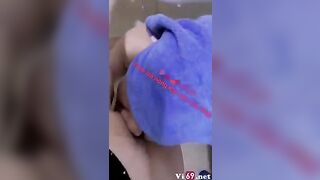 Đang vét máng hăng say thì e sướng đến té đái làm thằng a khoái đề nghị đái thêm
