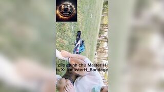 Bấm ngừng thời gian lột đồ thằng bé trong công viên