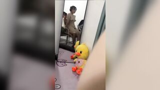 Thủ dâm bị anh trai phát hiện và cái kết