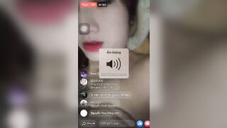 Vừa chịch vừa live