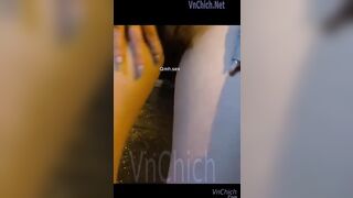 Vạch buồi người yêu sục giữa quán cafe trong khi có thanh niên đang ngồi gần rồi bắt