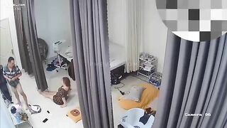 Hack cam 2 vợ chồng