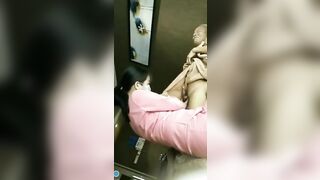 em y tá chăm sóc cụ rất có tâm