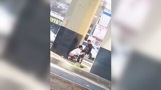 Cặp đôi dâm dục public dưới chân cầu