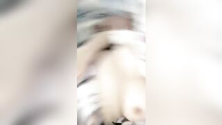 Em gái mới lớn nứng lồn thủ dâm chảy nước